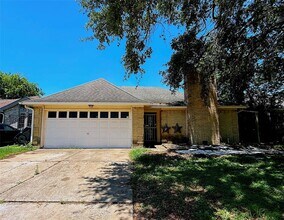 9518 Langdon Ln in Houston, TX - Building Photo - Building Photo