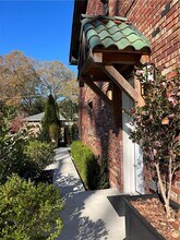 2523 Sharondale Dr NE in Atlanta, GA - Building Photo - Building Photo