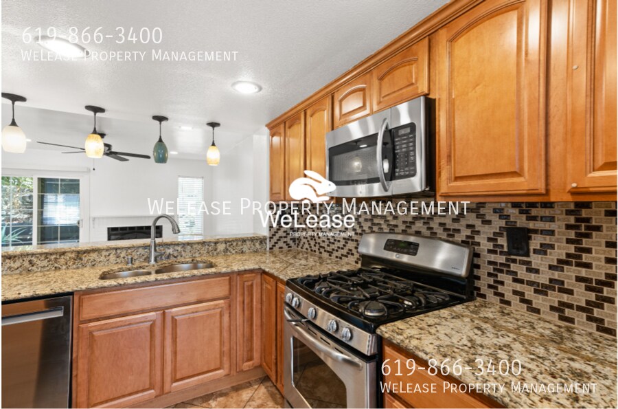 1886 Manzana Way in San Diego, CA - Building Photo
