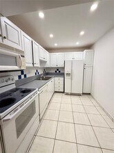 6701 N University Dr in Tamarac, FL - Building Photo - Building Photo