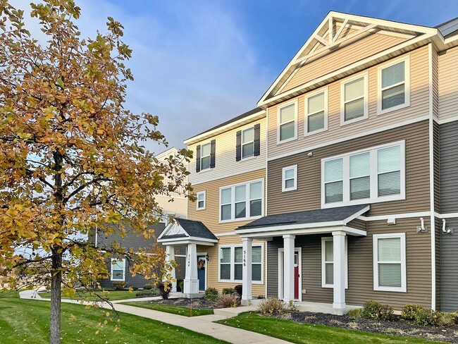 5166 Hampton St NE in Prior Lake, MN - Building Photo - Building Photo
