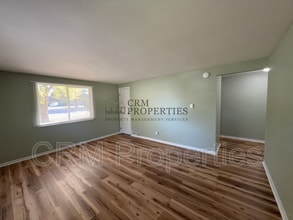 11897 E Welland St in Indianapolis, IN - Building Photo - Building Photo