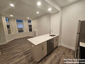 51 Queensberry St in Boston, MA - Building Photo - Building Photo