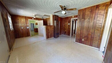 4601 Maplewood Dr in Suffolk, VA - Building Photo - Building Photo