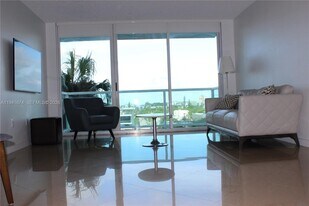 650 West Ave, Unit 810 in Miami Beach, FL - Building Photo
