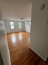 234 River Dr, Unit 2 in Hadley, MA - Building Photo - Building Photo