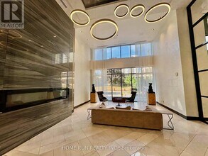 255 Bay St in Ottawa, ON - Building Photo - Building Photo