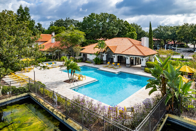 Vista Verde in Orlando, FL - Foto de edificio - Building Photo