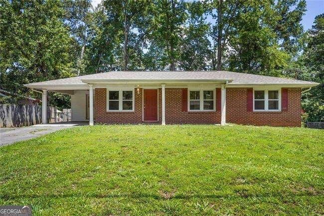 property at 2416 Lakewood Dr NW