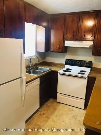 110 Chalfont Dr in Athens, GA - Building Photo - Building Photo