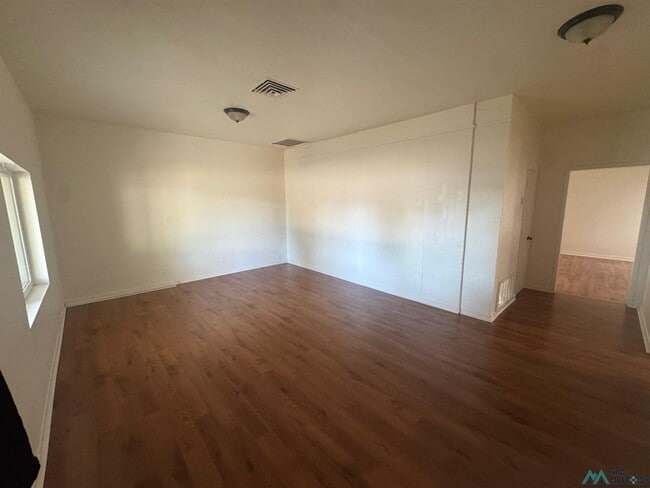 607 W Grand Ave in Artesia, NM - Building Photo - Building Photo