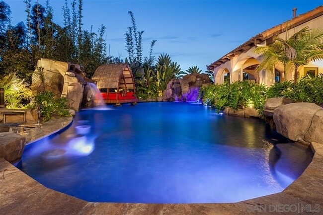 16210 Via Cazadero in Rancho Santa Fe, CA - Building Photo - Building Photo