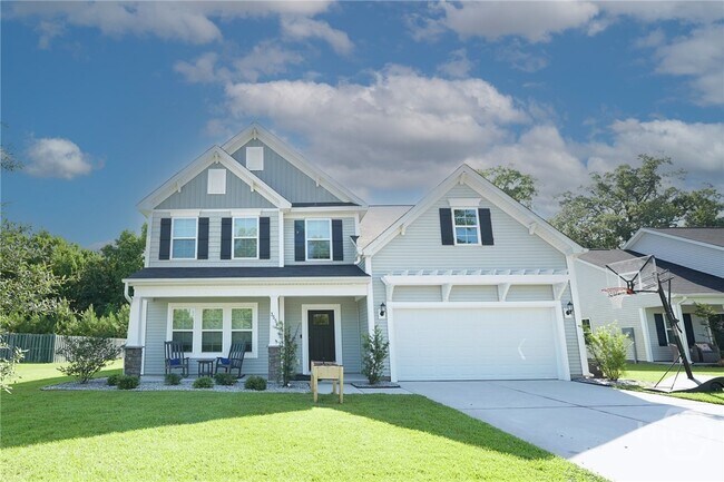 3556 Castleoak Dr in Richmond Hill, GA - Foto de edificio - Building Photo