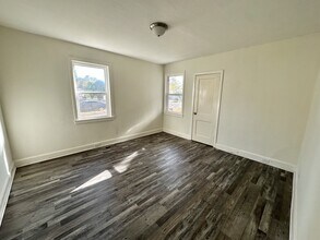 2026 Lee Ct SW in Birmingham, AL - Foto de edificio - Building Photo