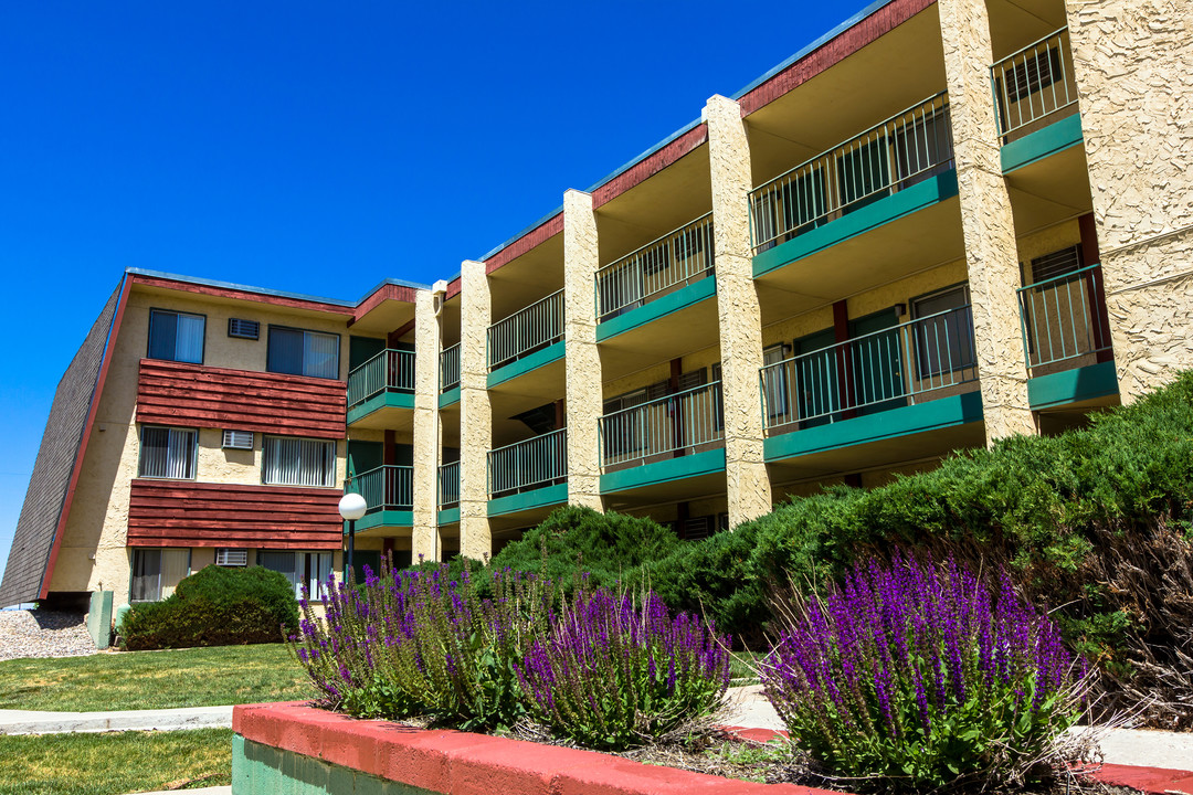 The Oasis at Belmont Square in Pueblo, CO - Foto de edificio