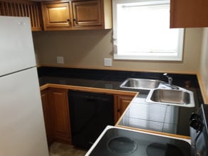 6 Hartman Ave in Essex, MD - Building Photo - Building Photo