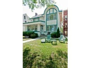 530-534 Sheridan Sq in Evanston, IL - Foto de edificio - Building Photo