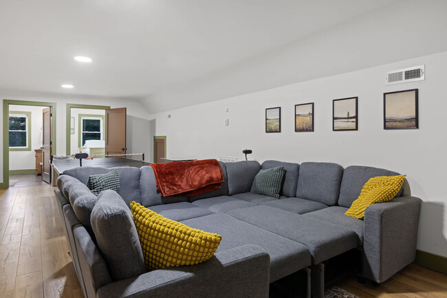 property at 250 Mt Della Rd