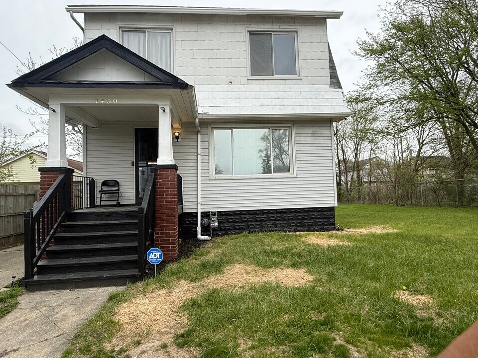 7450 Chalfonte St in Detroit, MI - Building Photo