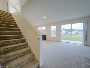 13715 Garden Hills Dr in Spring Hill, FL - Building Photo - Building Photo