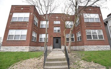 1400 Hamlet St, Unit 101 in Columbus, OH - Building Photo - Building Photo