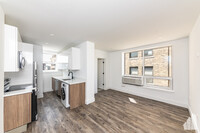 940 W Carmen Ave, Unit 305 in Chicago, IL - Building Photo - Building Photo