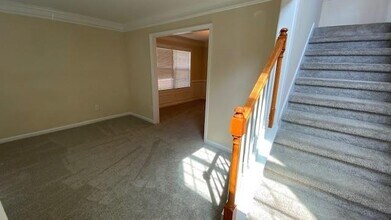 1445 Highland Oaks Way NE in Lawrenceville, GA - Building Photo - Building Photo