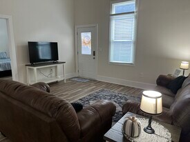 627 Monroe St in Eden, NC - Building Photo