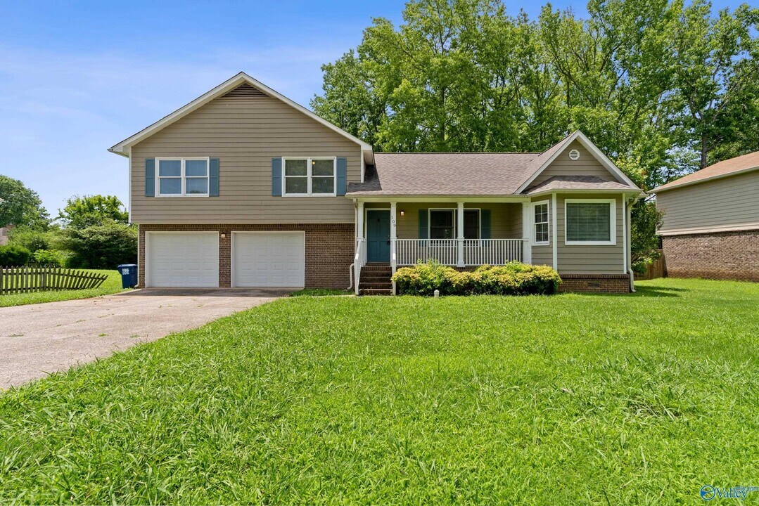 109 Westminster Way in Madison, AL - Building Photo