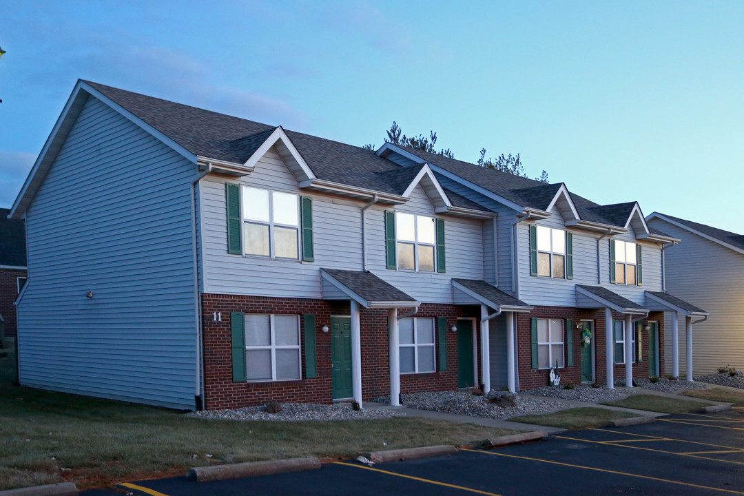 Junction Drive Townhomes in Glen Carbon, IL - Foto de edificio