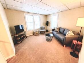 6455 MN-114, Unit Upperlevel in Alexandria, MN - Building Photo - Building Photo