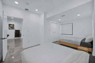 112 NW 53rd St in Miami, FL - Building Photo - Building Photo