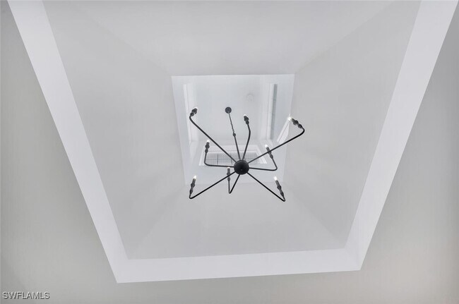 property at 1925 Tarpon Rd