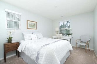 558 Moonlight Dr in San Marcos, CA - Building Photo - Building Photo