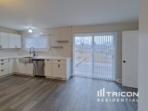 15202 Highland Ave in Orland Park, IL - Building Photo - Building Photo