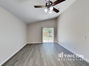 2660 Malibu Cir in Orange Park, FL - Building Photo - Building Photo