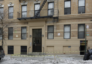 378 E 154th St in Bronx, NY - Foto de edificio - Building Photo