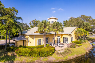 Meadows on the Green in Boynton Beach, FL - Building Photo