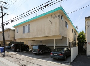 IW in Los Angeles, CA - Foto de edificio - Building Photo