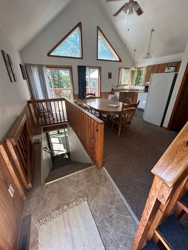 property at 1009 Shady Hollow Rd
