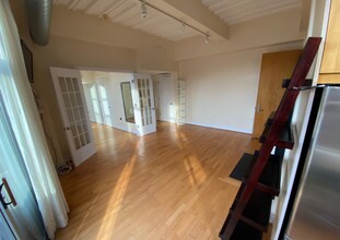 1320 13th St NW, Unit 43 in Washington, DC - Building Photo - Building Photo