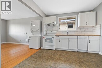 3116 Fazio Dr in Windsor, ON - Building Photo - Building Photo