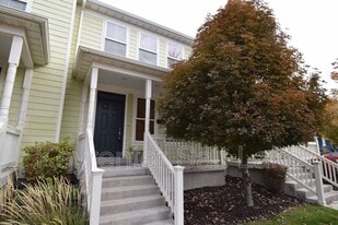 10533 S Oquirrh Lk Rd in South Jordan, UT - Building Photo