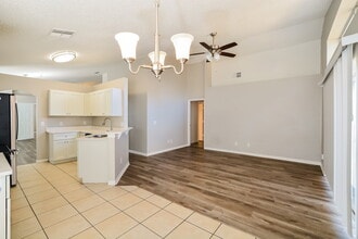 4205 Boca Woods Dr in Orlando, FL - Building Photo - Building Photo