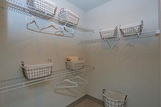 Alden Park Kingsland in Houston, TX - Building Photo - Interior Photo