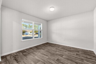 630 Earl Godwin Rd in Freeport, FL - Building Photo - Building Photo