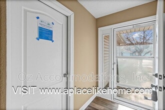 803 SW Imperial Ln in Blue Springs, MO - Building Photo - Building Photo