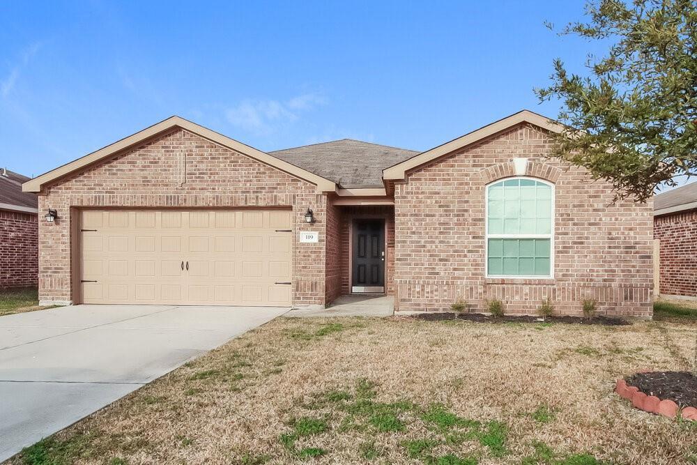 119 Golden Eagle Ct in La Marque, TX - Building Photo