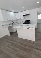 428 W 7th St in Long Beach, CA - Building Photo