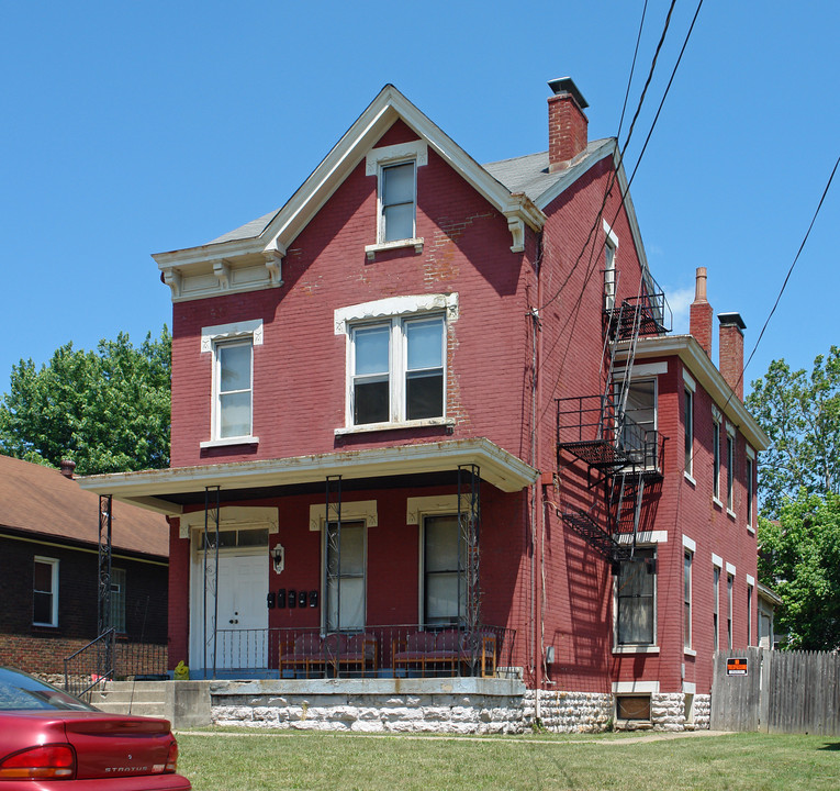 412 E 45th St in Latonia, KY - Building Photo